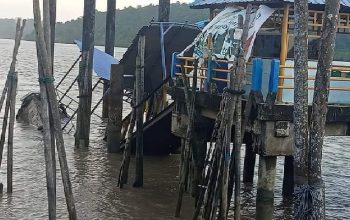 Sudah Berusia Puluhan Tahun, Ponton Pelabuhan Tanjung Berlian Kundur Ambruk dan Tenggelam