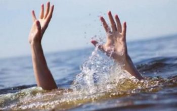 Seorang Wanita Tewas Tenggelam saat Wisata Liburan di Pantai Pelawan Karimun