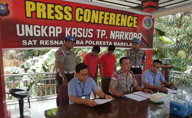 
					Konferensi pers pengungkapan tindak pidana narkotika jenis sabu seberat 2,3 kg di Polresta Barelang, Rabu (11/3/2020). (Foto: istimewa).