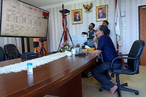 
					Ketua Tim Posko Lawan Covid 19 Kepri di Batam, Buralimar memberikan keterangan pers, Minggu (7/6/2020). 