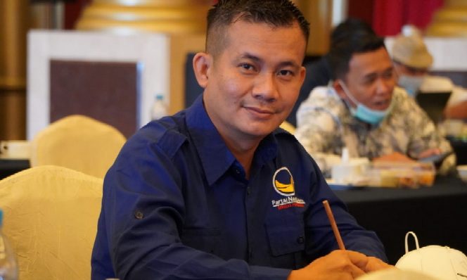 
 Ketua DPRD Lingga Ahmad Nashiruddin