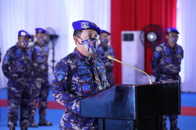 
 Kapolri Jenderal Listyo Sigit Prabowo saat menghadiri peringatan Hari Ulang Tahun (HUT) ke-71 Korpolairud Baharkam Polri di Mako Ditpoludara, Pondok Cabe, Banten, Rabu (1/12/2021). (Foto: ist)