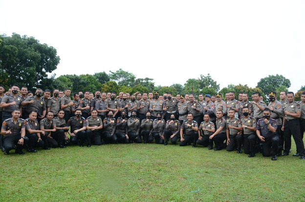 
					Ratusan Personel Polda Kepri Naik Pangkat Periode 1 Juli 2022. (Foto: rcmnews/ist)