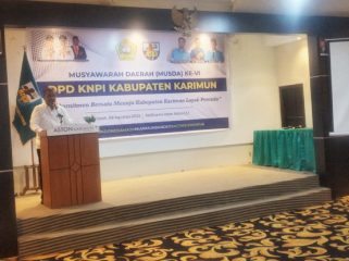 Bupati Karimun, Aunur Rafiq menyampaikan kata sambutan pada acara Musyawarah Daerah (Musda) ke VI DPD KNPI Kabupaten Karimun di Hotel Aston Karimun, Sabtu (6/8/2022) sore. (Foto: rcmnews)