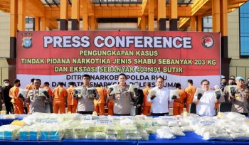 Sejarah Baru, Polda Riau Amankan 203 Kg Sabu dan Ratusan Ribu Butir Ekstasi. (Foto: istimewa)